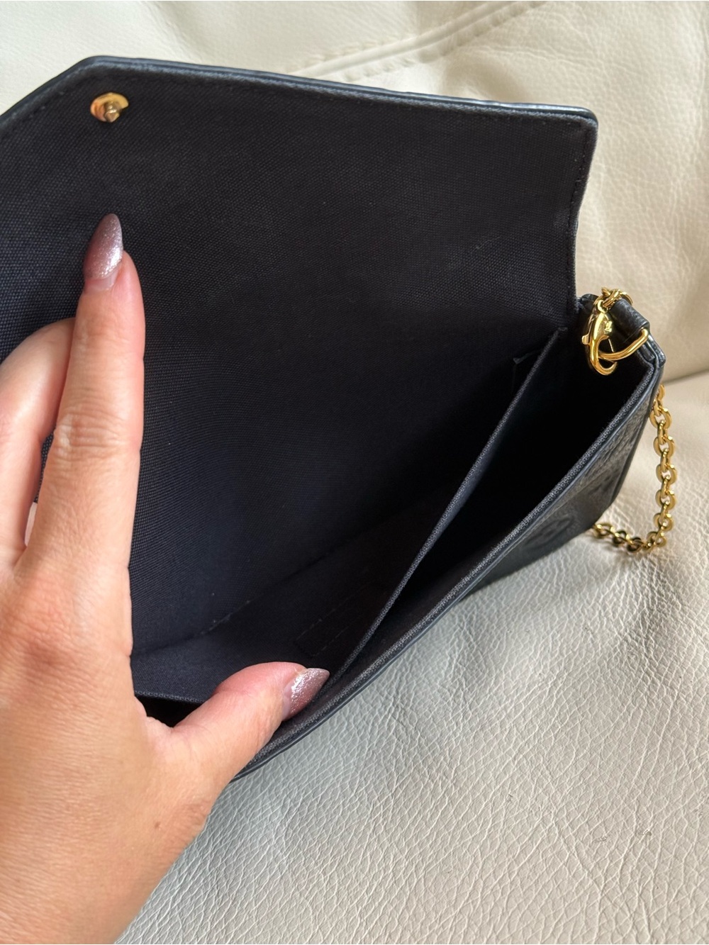 Louis Vuitton Felice Black Empreinte Monogram Leather Chain Wallet - Picture 12 of 16